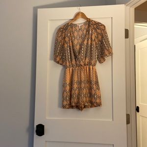 BCBG Generation Romper Size XXS